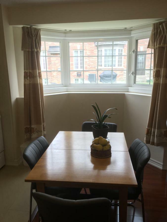 Gorgeous 1Bdr Prime Kitchen Appartement Ajax Buitenkant foto